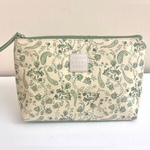 Tender Love + Carry Floral Makeup Bag Large Travel Cosmetic Pouch Green/White